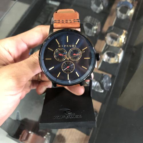 Jam Tangan Detroit Multi Eye Midnight Leather A3101: Deskripsi Lengkap