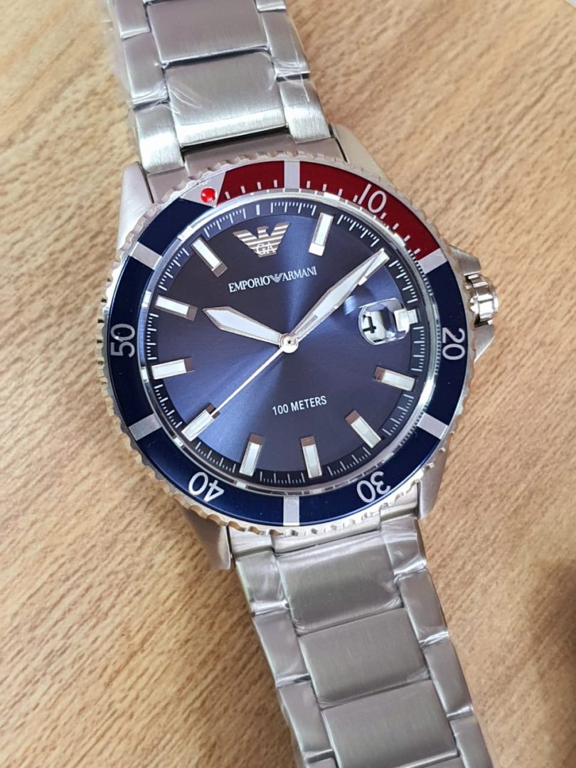 Jam Tangan Tiga Jarum Stainless Steel AR11339: Desain Elegan dan Tahan Lama
