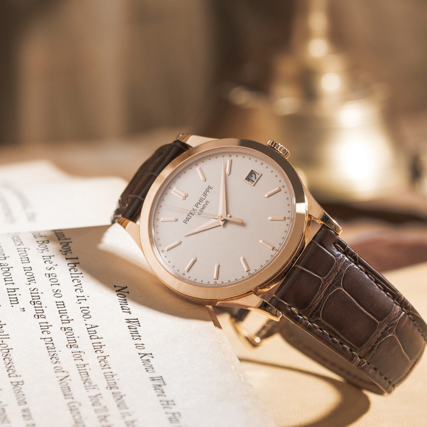 Jam Tanggan Patek Philippe Calatrava: Keanggunan dan Presisi Waktu