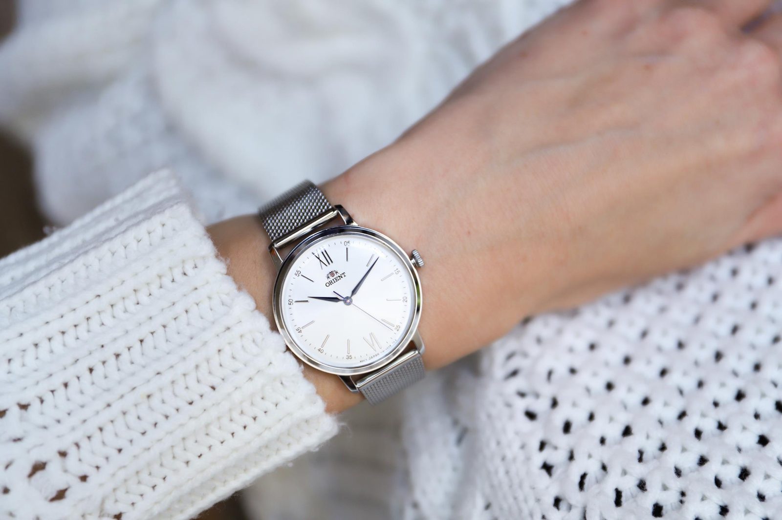 Jam Tangan Orient Quartz Classic RA-QC1702S: Elegan dan Tahan Lama